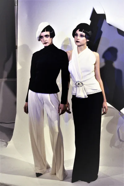 Look 19